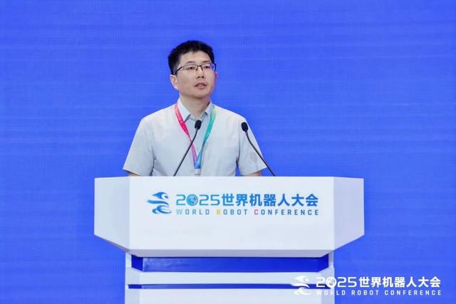 专家观点 | 技术融合 打造机器人智慧升级新引擎