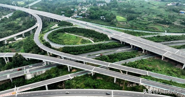 5年前中国铁路负债高达5.76万亿，再看如今的数据，真是令人意外