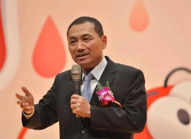 国民党改选，郑丽文暂排第一，不料郑丽文却说：我目标是不统不独