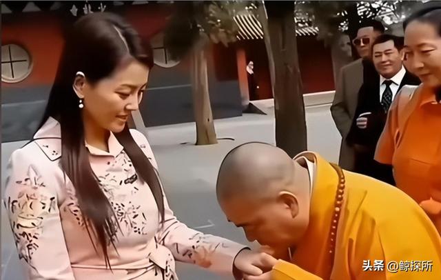 这次李湘不再隐忍！公开坦白和释永信的关系，这场闹剧也该结束了