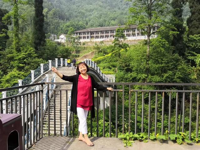16万没白花！为旅游离婚的苏敏，成家庭主妇的楷模！面相都变了