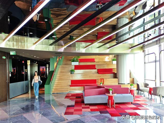 在广州入住这家酒店寻找“RED”，想起了大家来找茬游戏