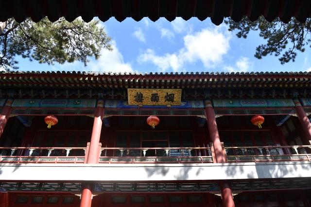 我是烟台人，刚游承德避暑山庄和外八庙，想讲三点感受。