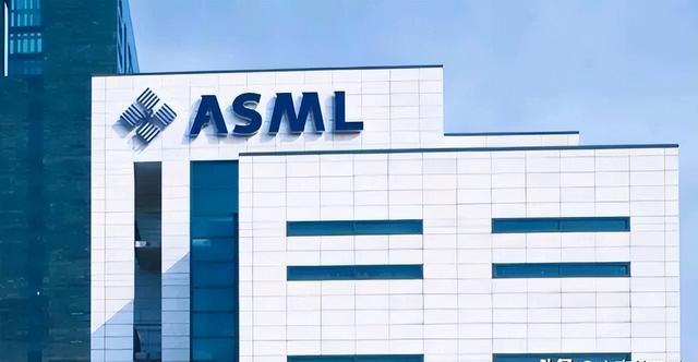 都反水了！ASML、荷兰光刻机供应商相继宣布，外媒：事情闹大了