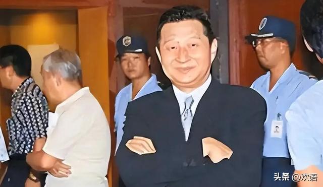 前半生靠父亲、后半辈子坑女儿，最终落得个家财散尽、癌死狱中