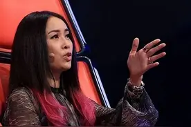 卖4.5亿豪宅、移民国外？ 55岁的那英，已被迫走上了另一条大道！图片