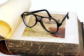 为什么一支股票可以一直下跌,难道庄家一直亏也要卖?看完恍然大悟图片