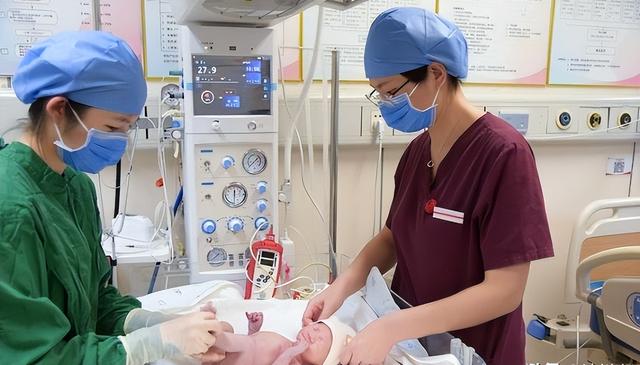 全国出生人口断崖：21年1062万人	，24年954万，25年令人意想不到