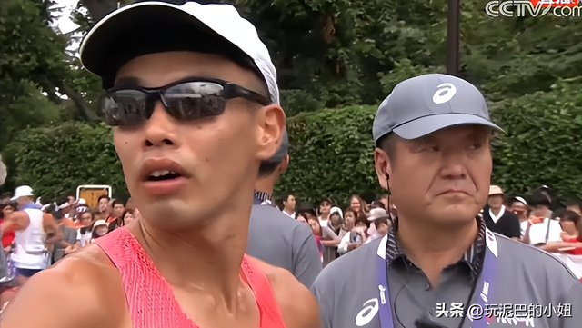 时隔10年！田径世锦赛喜讯：中国队第4枚奖牌来了 逆转：身披国旗