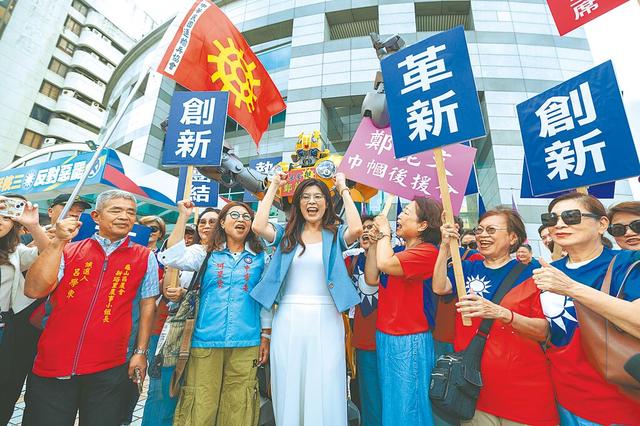 郑丽文很可能就是“女版韩国瑜”，有煽动力、爆发力、感染力；郑丽文公开表态上任后要“收拾民进党”