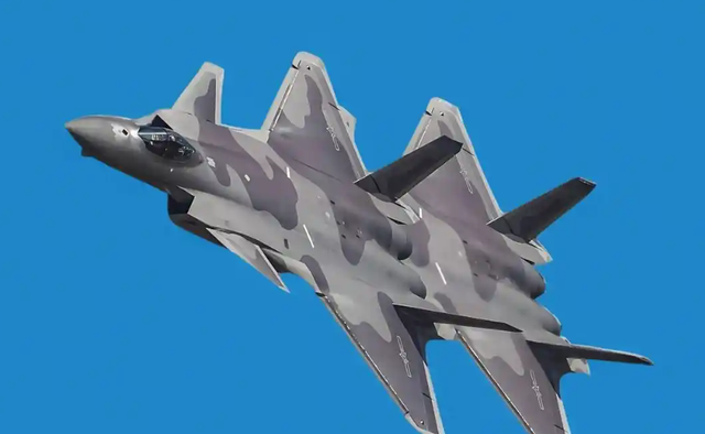 攻不了也守不住？中国空军在西藏上空，被印度空军足足欺负了40年