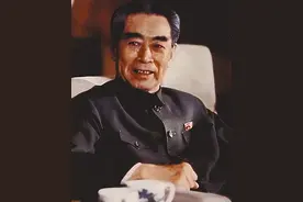 周总理祭拜孙先生，得知守灵人20年未发饷，总理问：他给你多少钱图片