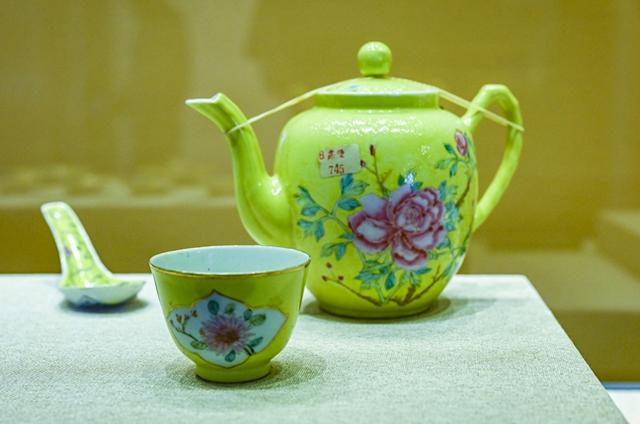 三访重宁寺 一院秋色里（一）