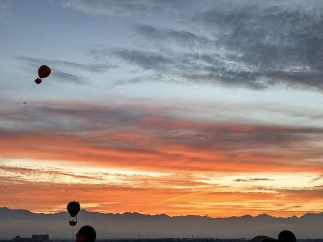 央媒看银川丨落日的N种“打开方式”