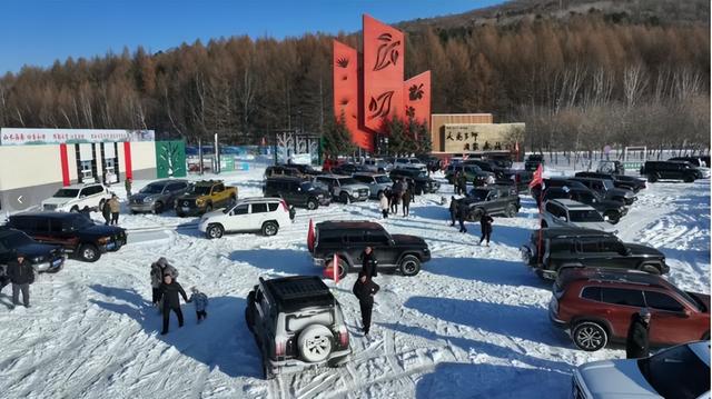 “冰超”2025年汤原县大亮子河林海雪原汽车极限穿越活动