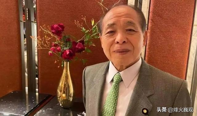 沉寂1天，高市早苗终于签字	，日本砸9万亿反华，解放军动作更大