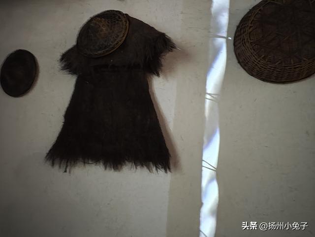 从一件雨披，看中国雨具的变迁