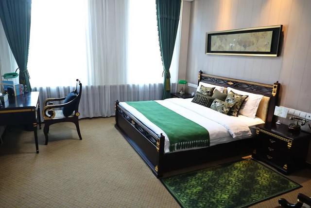 推开这扇门，穿越回118年前的长春……