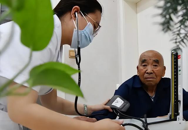 64岁老人查出阴茎癌！他的坏习惯为所有人敲响警钟！值得借鉴