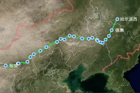 K1382次列车由包头至哈尔滨西，列车绕行集宁、四平图片