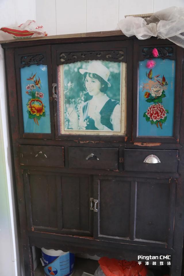 平潭百厝行丨深坞村41号，开在花河边的浪漫石厝