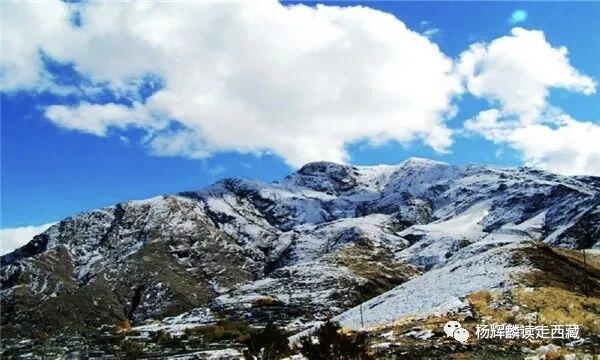 山南•乃东神山，当地人的重要圣地，常有人来朝拜祈祷