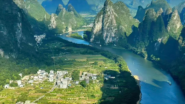 国庆节黄金周，全国最堵十大景区出炉：一眼望不到边的人头
