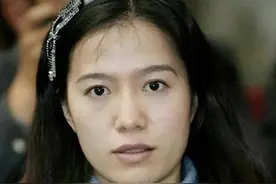 结婚20年，103岁杨振宁变化不大，49岁翁帆看着“发福”了图片