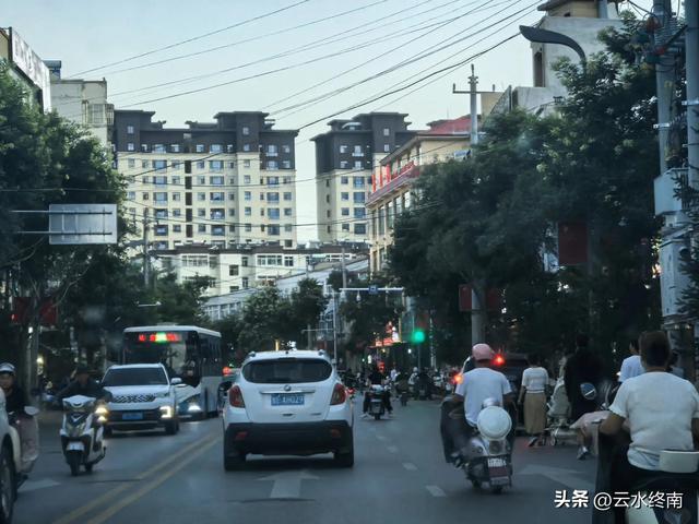 不要去甘南了！这陕甘交界的宝藏县城，才是夏季最美避暑地