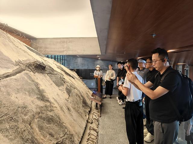兴义：体育赛事带动旅游发展燃动“经济热”