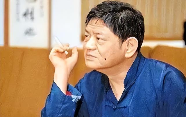 100多位情妇，包养费上亿元，9女同床却落得个凄凉下场、人财两空
