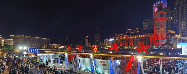 北京困惑	，重庆迷茫：天津凭何火速跻身顶流？