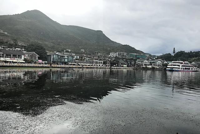 曾对旅行充满了期待，现在的我疑惑了。