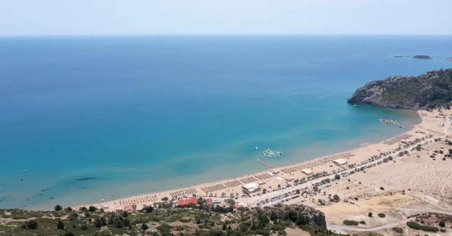 高铁直达,福建这座海岛人少景美、碧海蓝天,很适合躺平