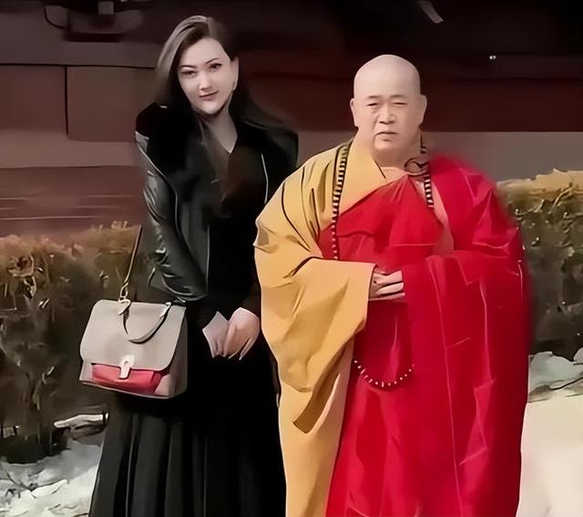 拔出萝卜带出泥！释永信下马，举报人被扒惊天丑闻，难怪会被开除