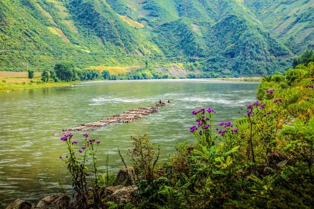 乘着高铁游白山 | 沿江主题精品旅游线路