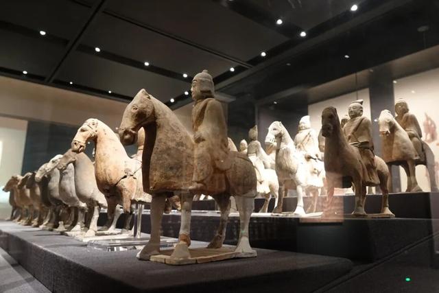 河北磁县，北朝考古博物馆笔记，迷你兵马俑和1：1复制的皇帝墓