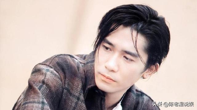 钱再多也没用！63岁在日本养老的梁朝伟，应了张国荣当年的评价