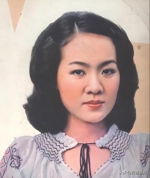 她早已不是中国籍？事业巅峰远赴美国，被老外“玩腻”晚年回国