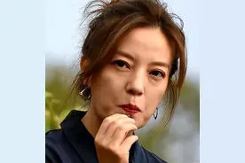 面相变了！封杀四年、婚也离了，49岁被曝光近照的赵薇变成了这样图片