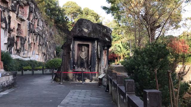 巴中南龛随笔