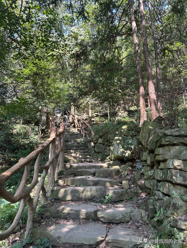 湖南隐秘的百年道观，地处山顶仅444平方米，四周人烟稀少