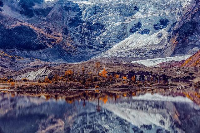别再只盯着桃花了！林芝的雪山湖泊春天一样封神