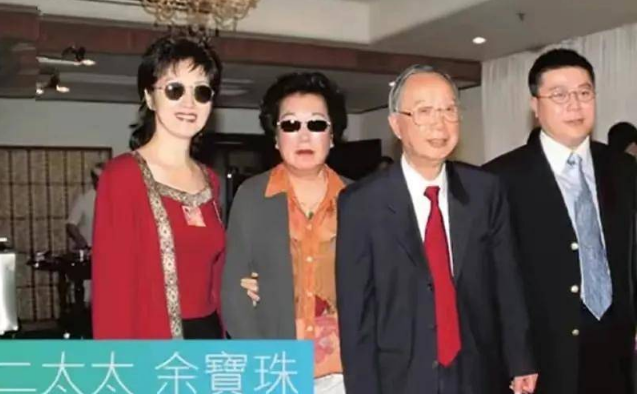 大儿子沉迷美色无心家业，二儿子败光400亿，一世英名被后代毁掉