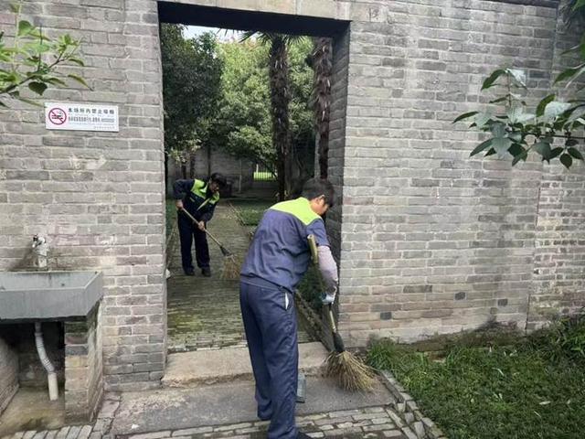 国庆我在岗｜周恩来纪念地“最美守护者”绘就假日风景线