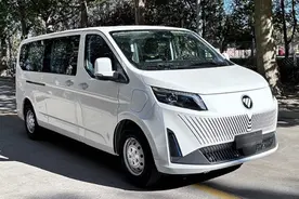 新车 | 5-9座/车长近5米5 新福田图雅诺电动版曝光 竞争依维柯聚星EV图片