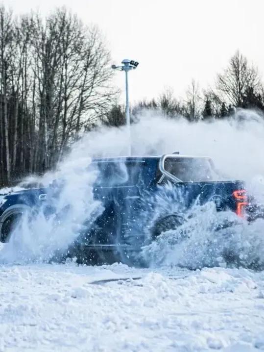 解锁长白山十大冰雪玩法，赴一场与杭州的冬日千里之约