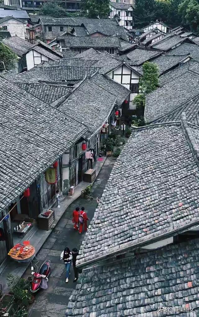 标题：成都1.5h神仙秘境！3处免费桃源，人少景绝还出片