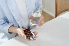 糖尿病使用达格列净后发生尿路感染，需要停药吗？如何处理？图片