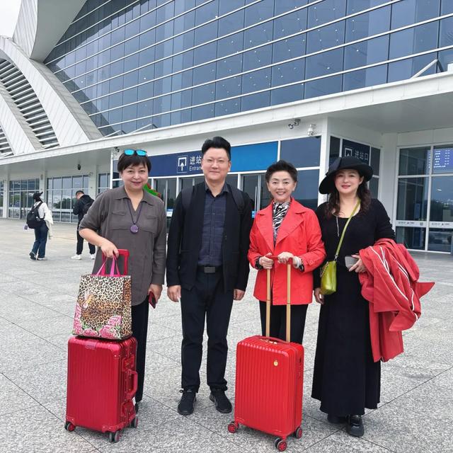 当故事名家遇见富春山水！这场采风，让桐庐1800年风华有了新讲法